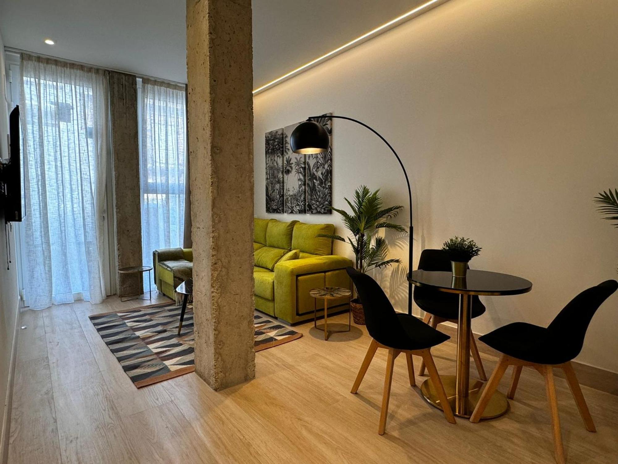 Apartamentos Orilla Del Bernabeu มาดริด ภายนอก รูปภาพ