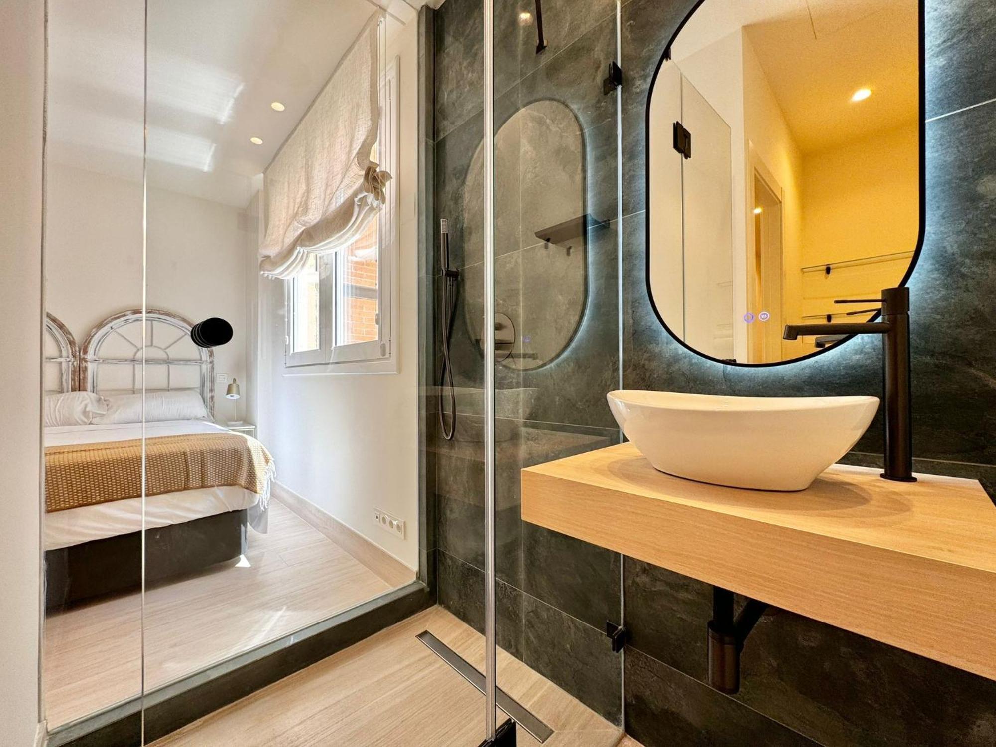 Apartamentos Orilla Del Bernabeu มาดริด ภายนอก รูปภาพ