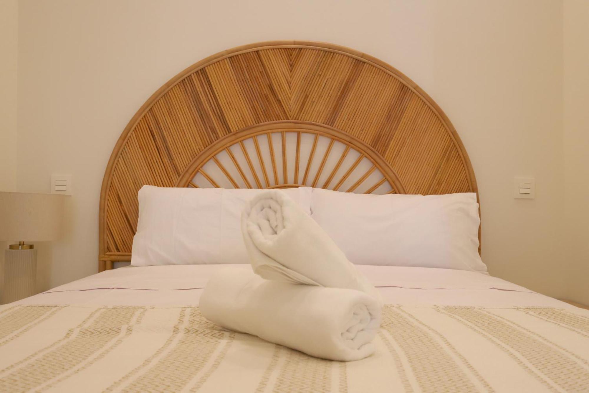 Apartamentos Orilla Del Bernabeu มาดริด ภายนอก รูปภาพ