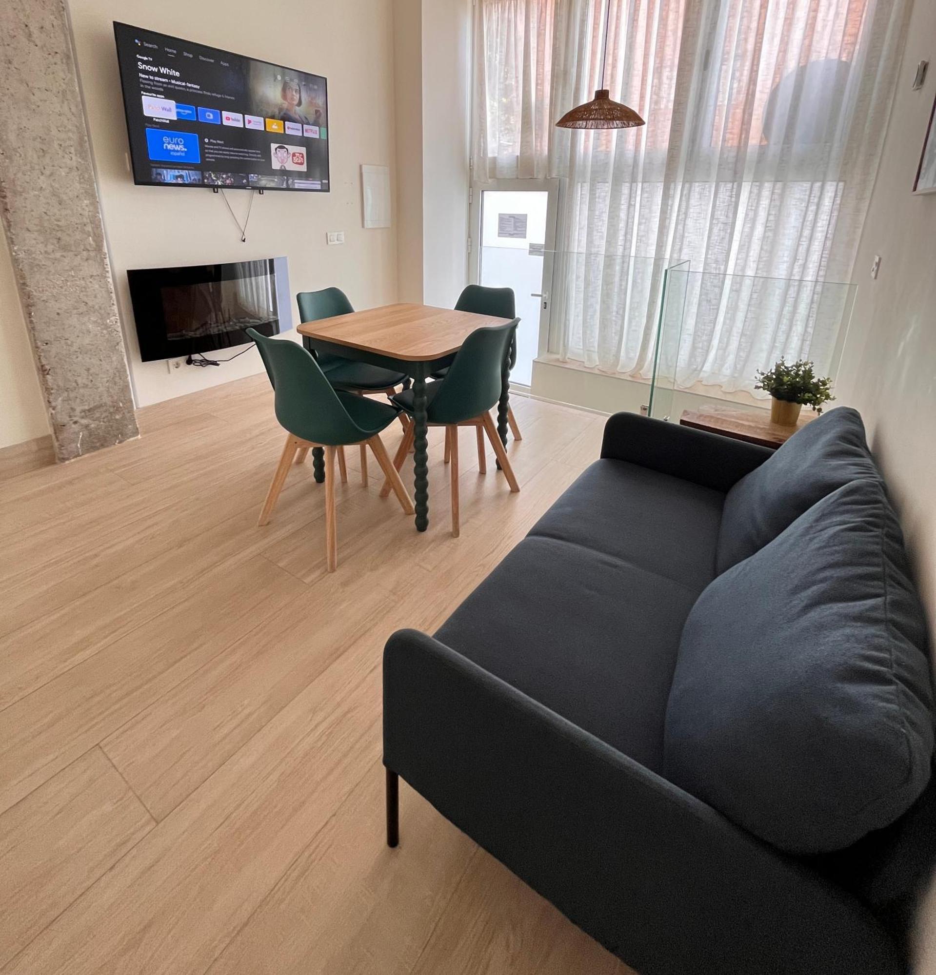 Apartamentos Orilla Del Bernabeu มาดริด ภายนอก รูปภาพ
